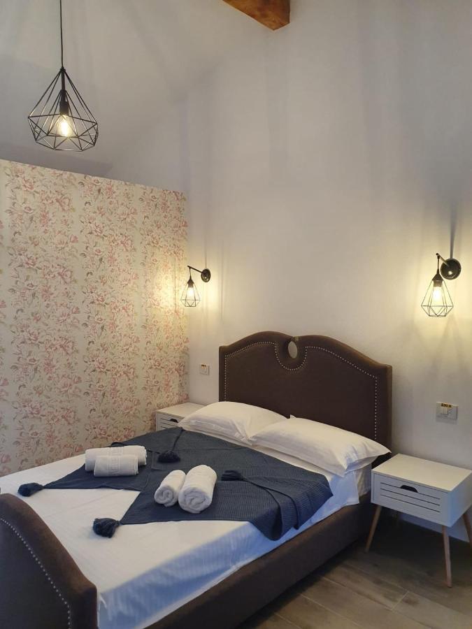 Hill House Ξενοδοχείο Ντρομπέτα-Τούρνου Σεβερίν Εξωτερικό φωτογραφία